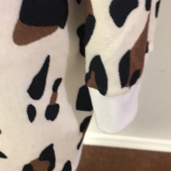 Gorgeous light weight extra long cardigan sweater new without tags - Picture 2 of 9